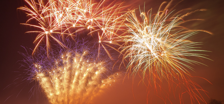 nametag - Fawkes Night - credit : William warby (unsplash)