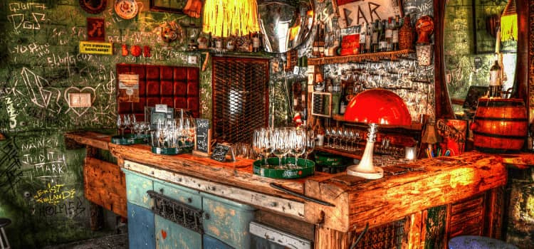 Découvrir les ruins pubs de Budapest