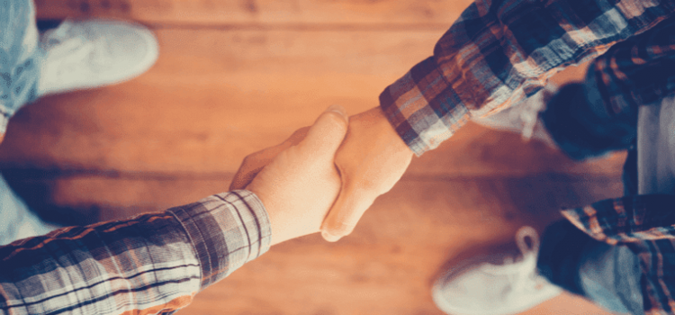 Le couchsurfing pour apprendre l’anglais